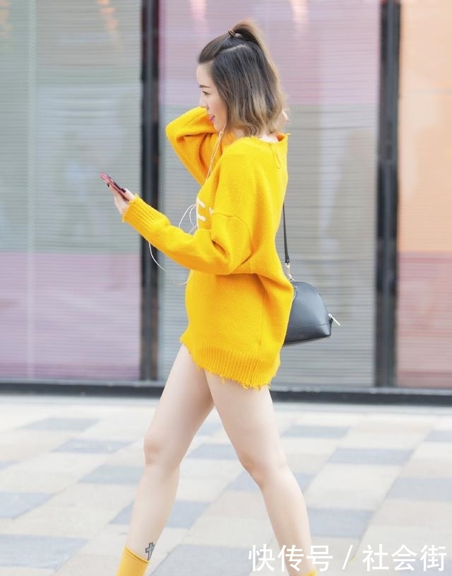 长款毛衣:春捂秋冻的养生季又来了,只要一件毛衣,温暖百搭不落俗套