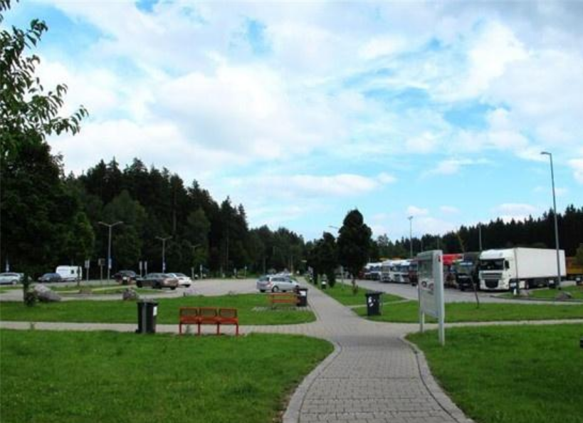 德国和中国的高速公路服务区对比看完才知道什么叫“服务”