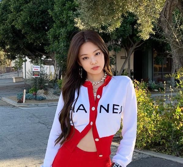  香奈儿■她被成为“人间香奈儿”，是因为她用独特的将香奈儿服装展示出来