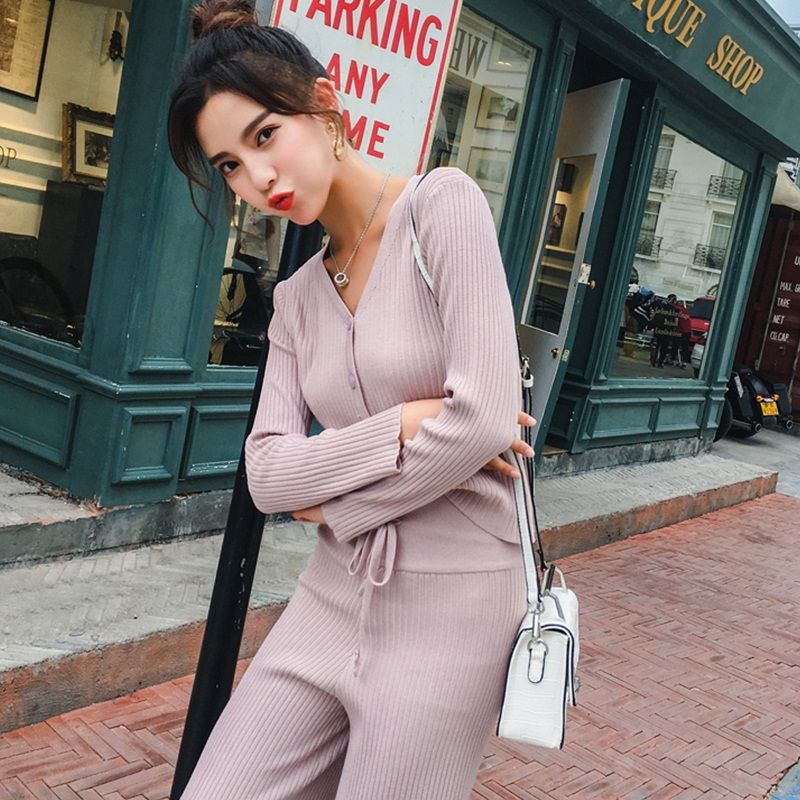 非常火爆的小香风套装，新款刚上闺蜜就买了三套，好看极了