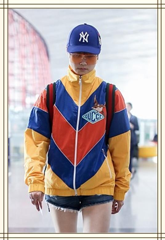 看了李宇春穿短裤，再看看张靓颖，网友：吓得我赶紧办了张健身卡