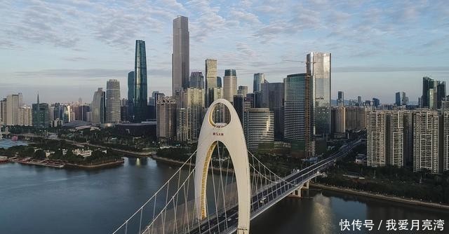 广东GDP超10.5万亿元,成为首个破10万亿元大