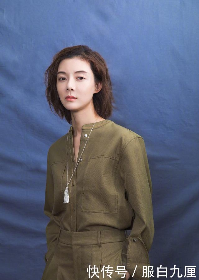  [气质]真正的美人在''骨''不在''皮''！穿纱裙走秀的车晓，气质仍然很佳