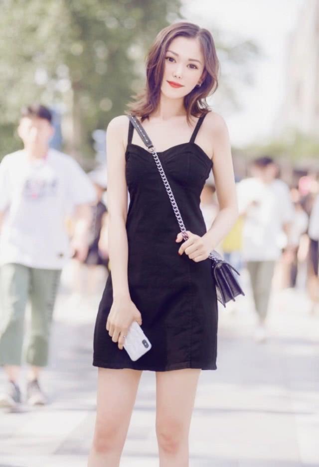 『女人味』连衣裙, 塑造都市丽人, 装扮出优雅大气的女人味