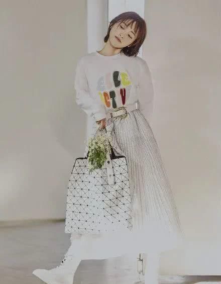  『常有』连帽卫衣常有，可是怎样搭出现代感？你得了解这3点！