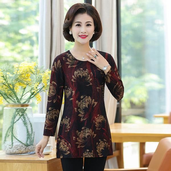 现在的季节穿刚刚好，冷的时候可以做打底，真的很是划算