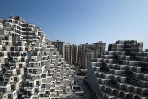 我国最“奇葩”的建筑,看起来就像金字塔,犹如科幻电影一般