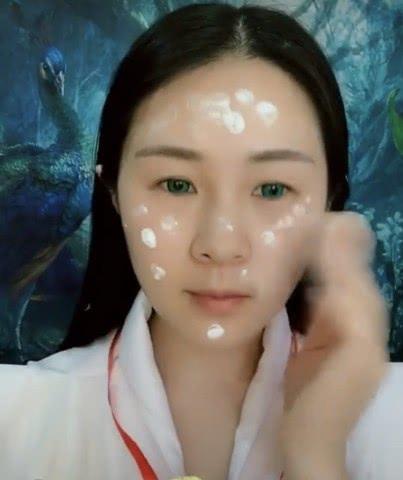 二次元姐姐仿妆王者荣耀大乔，网友：除了发型哪都不像