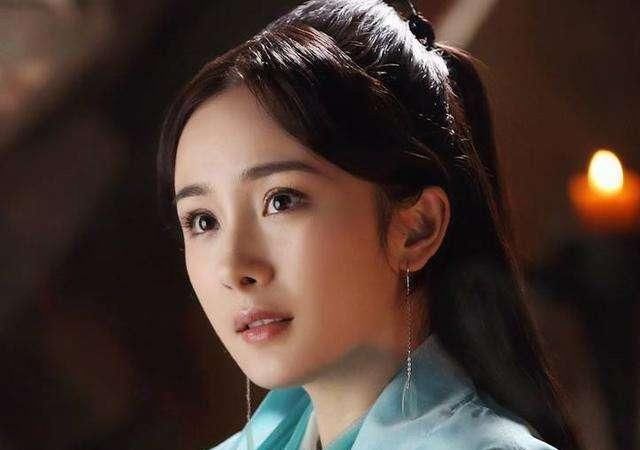 『天生』女生脸上有这3个标志，属于天生“带妆脸”！不化妆也很显气质！