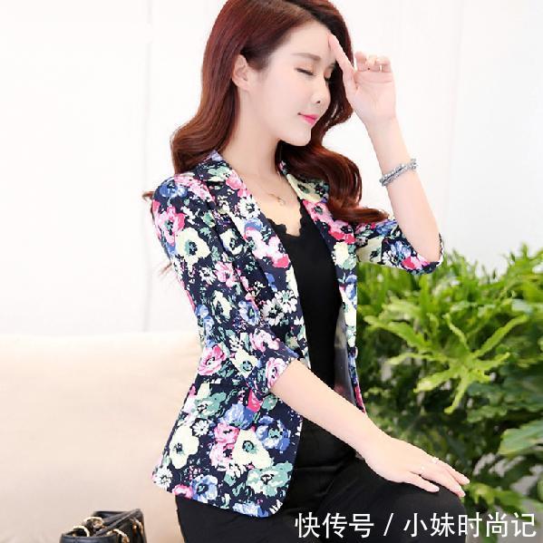  #气质修身#小西装这么美，彰显女性魅力，糖果色正流行哦