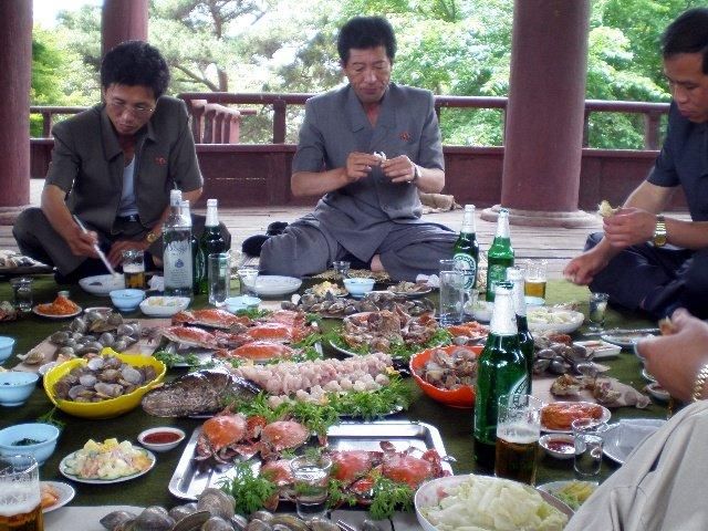 朝鲜百姓平时都吃什么?从伙食看朝鲜人民生活