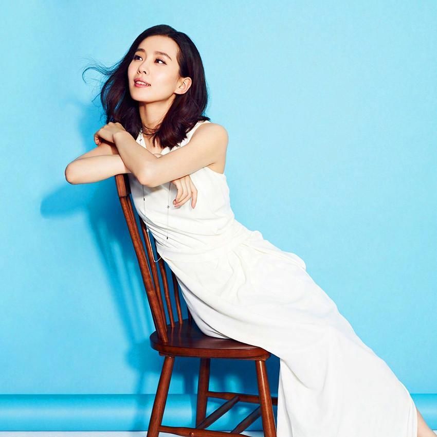 刘诗诗厉害了，穿“钢丝圈”连衣裙惊艳无比，网友:吴奇隆知道吗