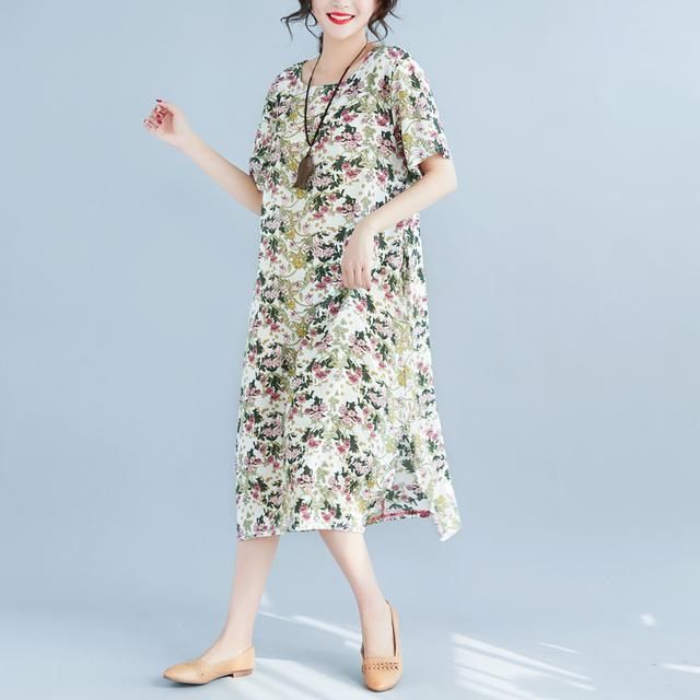 连衣裙嘛，谁没有好几件，要知道这可是偷懒的好办法