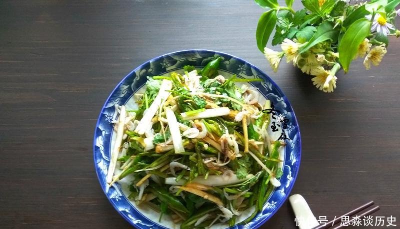 『口味』据说是“东北王”张作霖很爱吃的一道菜, 鲜辣爽脆, 口味火爆