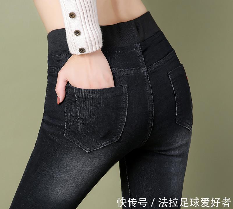 『女人』女人再美,裤子也别穿太紧,勒出三角区真尴尬!学聪明人穿,特美