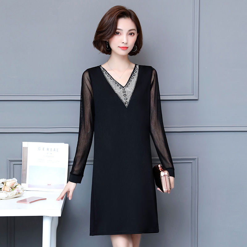 中秋回娘家，千万别穿太土，备2件这样女装，超洋气，穿出体面