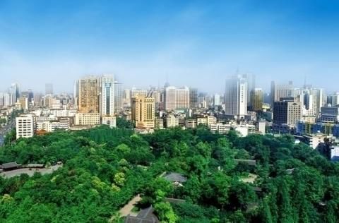 国内六大都市之一，且是西部地区的特大城市，你知道这个城市吗？