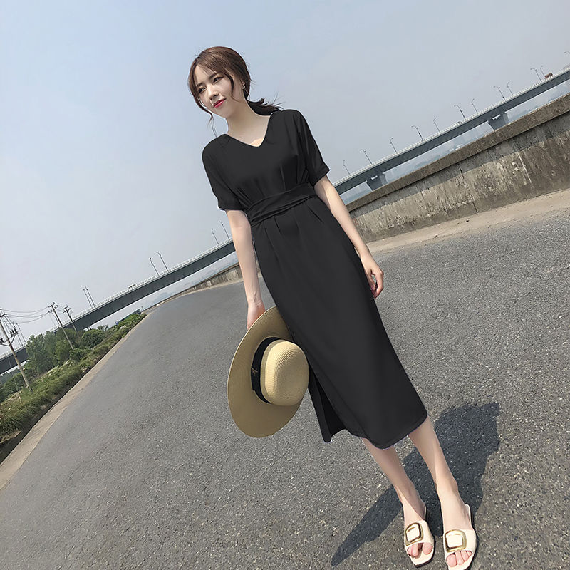 盛世美人!穿上这种连衣裙，看了背影想看脸，美的怦然心动