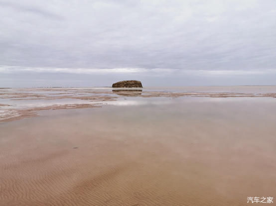 万里西游川甘青新第16天穿越大柴旦盐碱荒漠无人区游水上雅丹