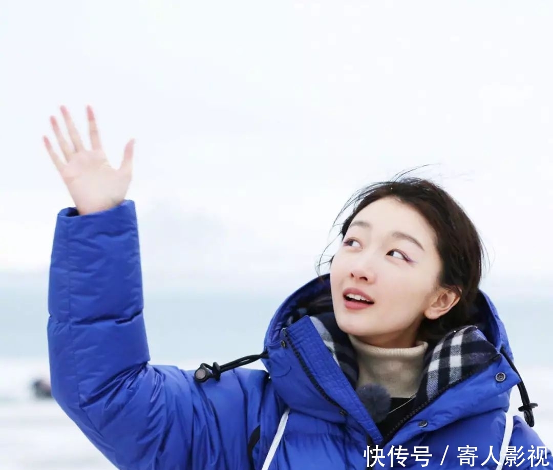  『穿搭』成都街拍：原来这些小个子美女穿衣显高的秘诀是这个！