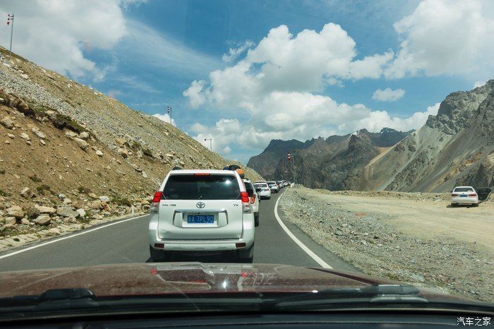 八千里路云和月，与撼路者的新疆自驾行，感受独库公路