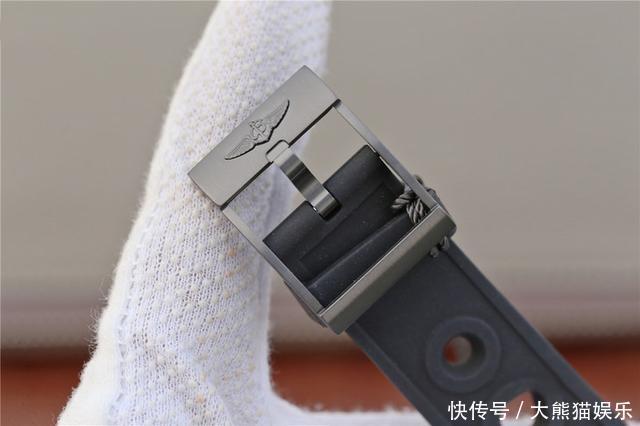  喜欢@百年灵黑鸟手表网友很多都喜欢，几千预算到手却是惊艳
