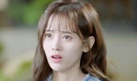 165的“明玉”和159鞠婧祎同穿短裤，终于知道身高不够，什么来凑