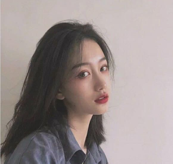  『卧蚕』越长越大方的女生，八成逃不过“这3特征”，难怪异性缘爆棚被狂追