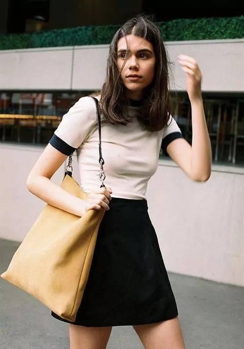  『白色衣服』一件白T, 怎样能时尚潮流走天地！