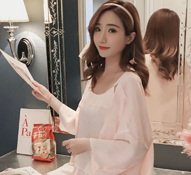 周末在家练瑜伽没有瑜伽服?教您一招，穿睡衣让你轻松锻炼好身材