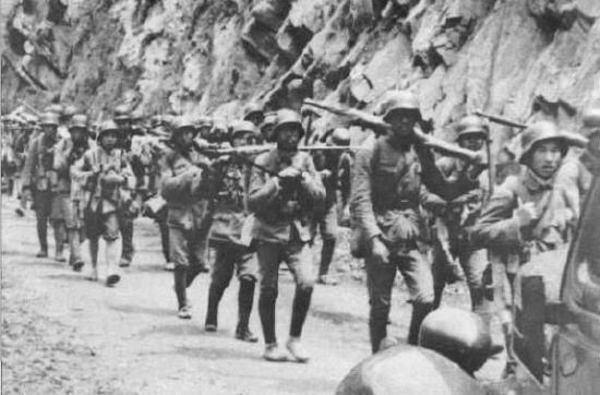 不到两周,就要求瓜分日本军舰,杜鲁门以掠夺形容