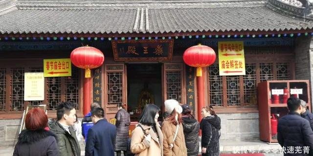 连西安人都未必找得到的著名道教圣地，如今仍在高楼丛中逆俗而立