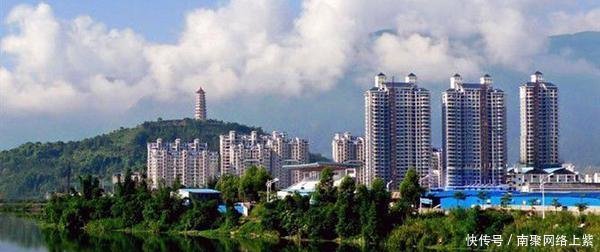 福建城市等级发生巨变, 厦门和福州节节败退, 三城被贬为四线城市