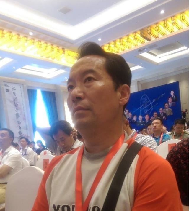 戏精附体！徐勇凌称受威胁晒假快递被大芝麻拆穿，忙尴尬删除动态