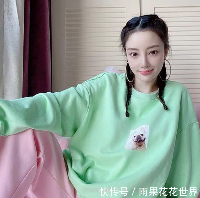  『墙根』李小璐晒美照秀完美身材，墙根却P变形，腿形与未修图对比差距大