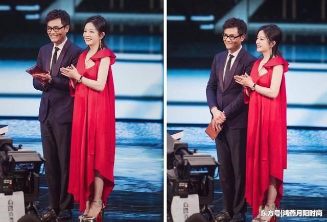 赵薇亮相，模样真的好精致，过了四十岁这么会打扮的女生不多！