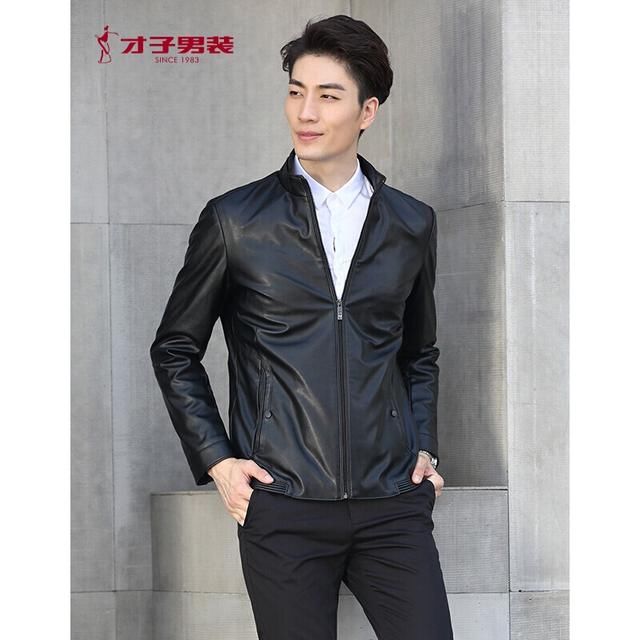 金秋新锐潮搭汇，皮夹克以不变应万变