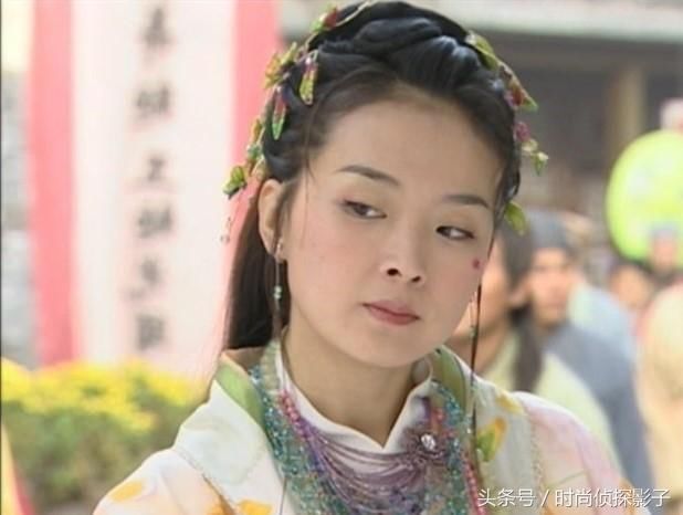 有小情绪的古装女子，绿儿需要哄、钟素秋很俏皮、李玉湖表情可爱