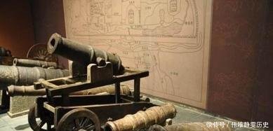 村民上山取土发现项羽军师墓，考古队挖开地宫，专家赶紧退出去