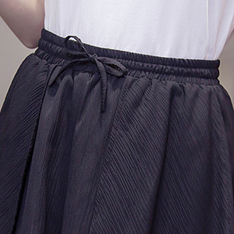 女神都穿健身“热裤”，时尚清凉勾勒迷人小腰，轻松打造完美身材