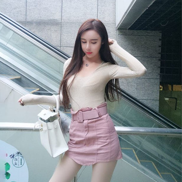 太美了!难怪老婆不穿丝袜，秋季买这样的裙子，竟迷人的移不开眼