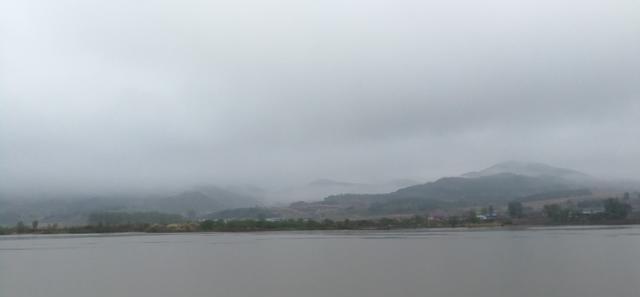  兰湖：母亲节延吉海兰湖垂钓，斤鲫拽走鱼竿很嚣张