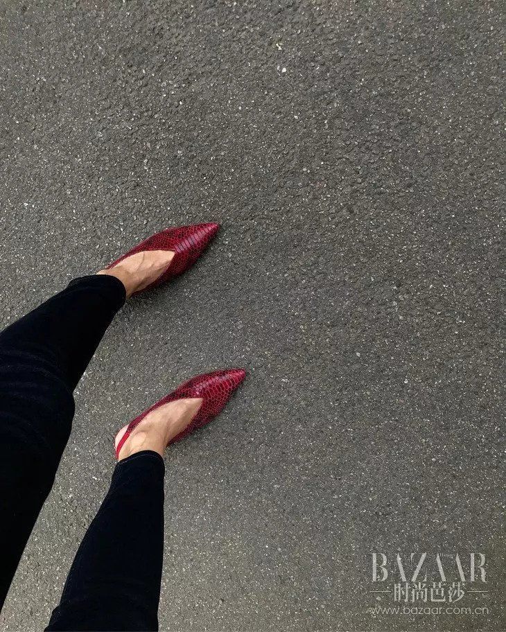 今年的秋冬流行色很吉利，还没到过年就要红火起来!