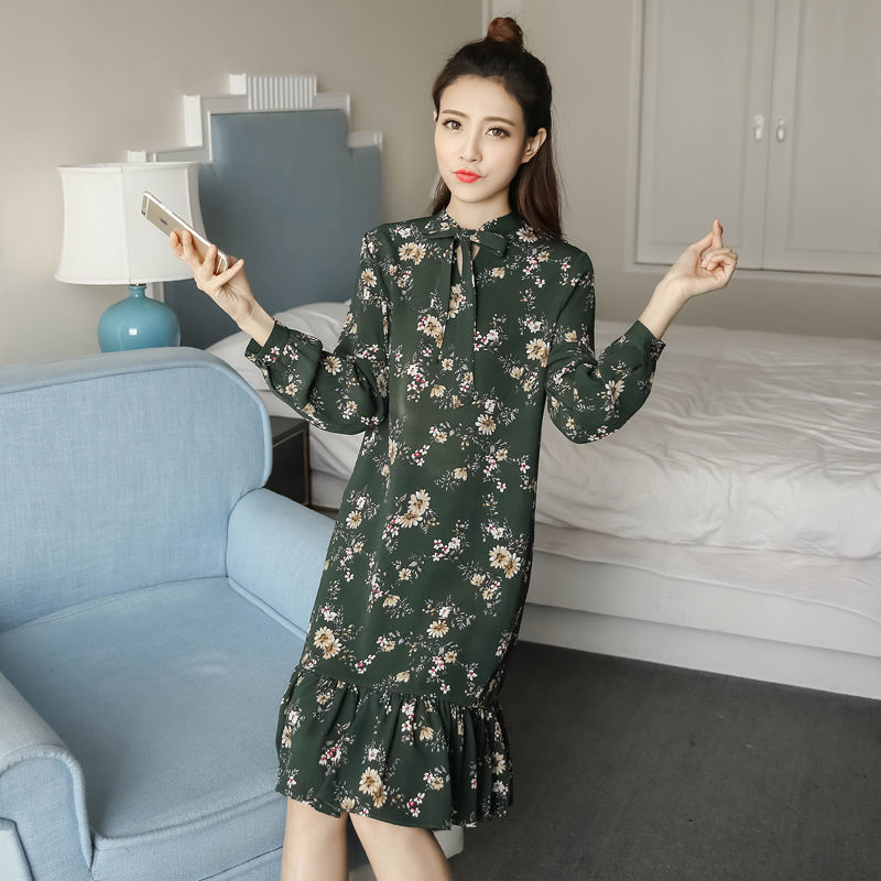 这是我见过最洋气的连衣裙，上身高贵洋气，美的让人痴狂~