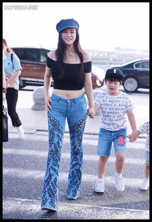 就服冉莹颖，胸围85硬是穿出100多的“爆炸感”，真能装啊！