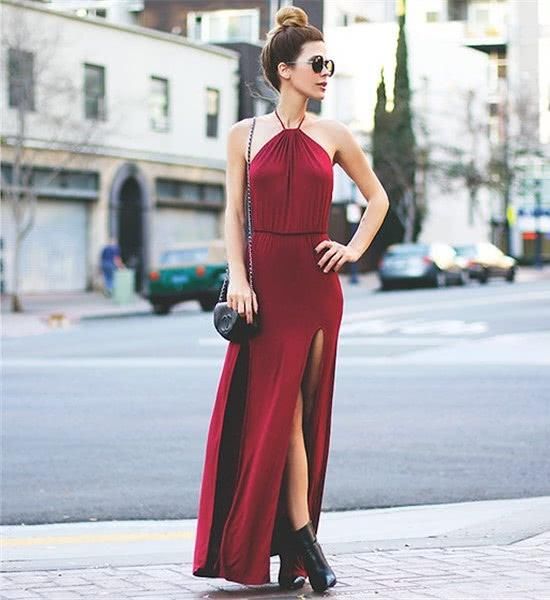 时尚别致的开叉连衣裙，让你不经意间大秀美腿，吸睛又撩人