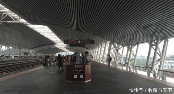  「开走」乘坐高铁，下车抽烟时车开走了怎么办乘务员只需问一句