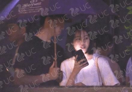 娱乐圈又有新恋情曝光！是炒作还是事实……