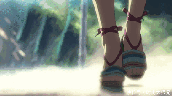 哪个女星不穿高跟鞋差别最大？看看他们的脚，你还敢天天穿高跟鞋