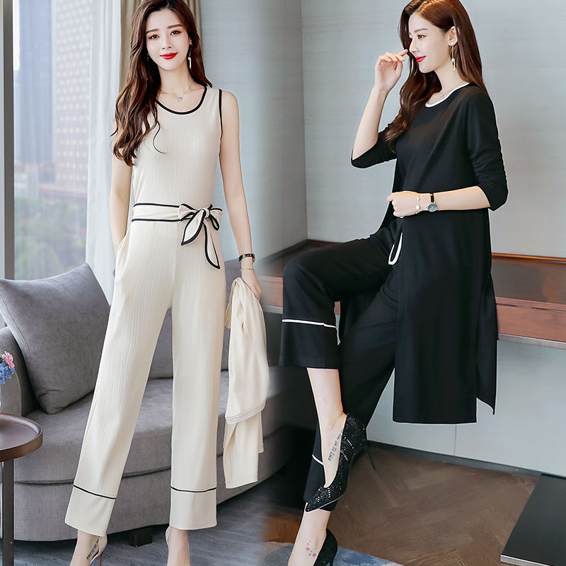 秋天别穿太土!70后女人都这么穿，一个比一个美，特适合70后